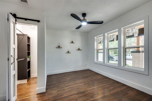 4004 Linden Avenue, Fort Worth, TX 76107