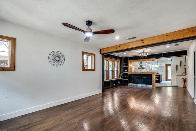 4004 Linden Avenue, Fort Worth, TX 76107