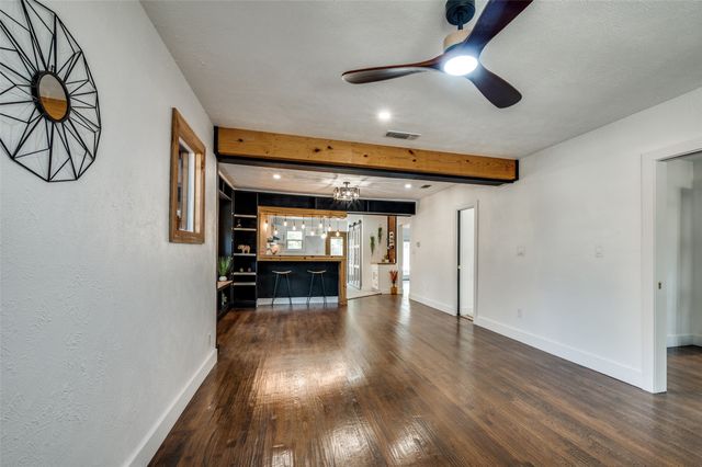4004 Linden Avenue, Fort Worth, TX 76107