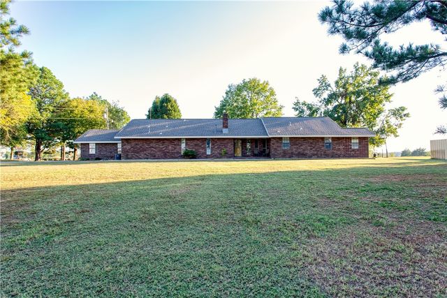2825 Main Street, Charleston, AR 72933