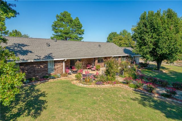 2825 Main Street, Charleston, AR 72933