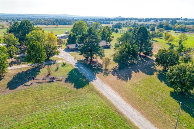 2825 Main Street, Charleston, AR 72933