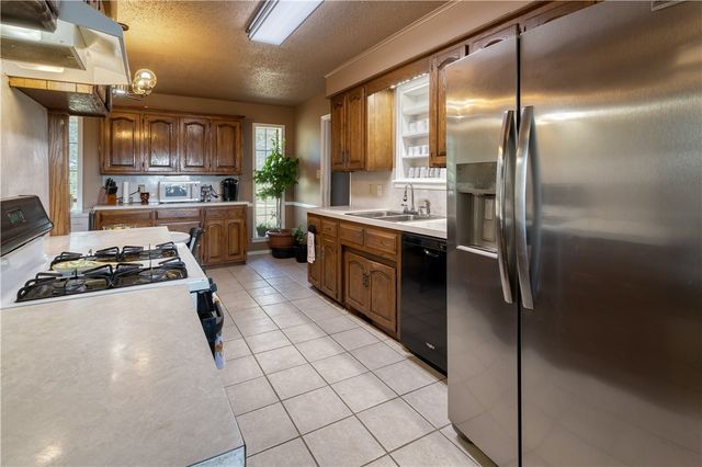 2825 Main Street, Charleston, AR 72933