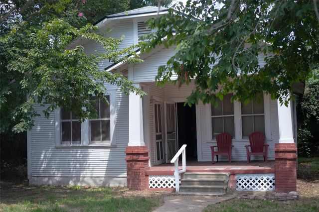 1302 19th Street, Hempstead, TX 77445