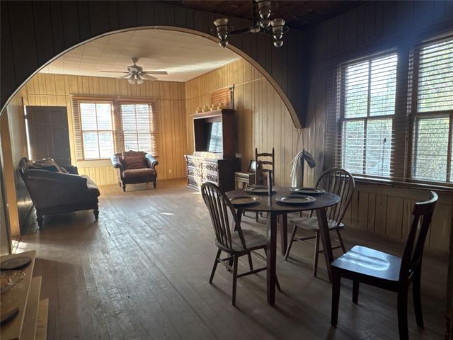 1302 19th Street, Hempstead, TX 77445
