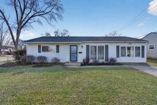 401 Concord Drive, Streamwood, IL 60107