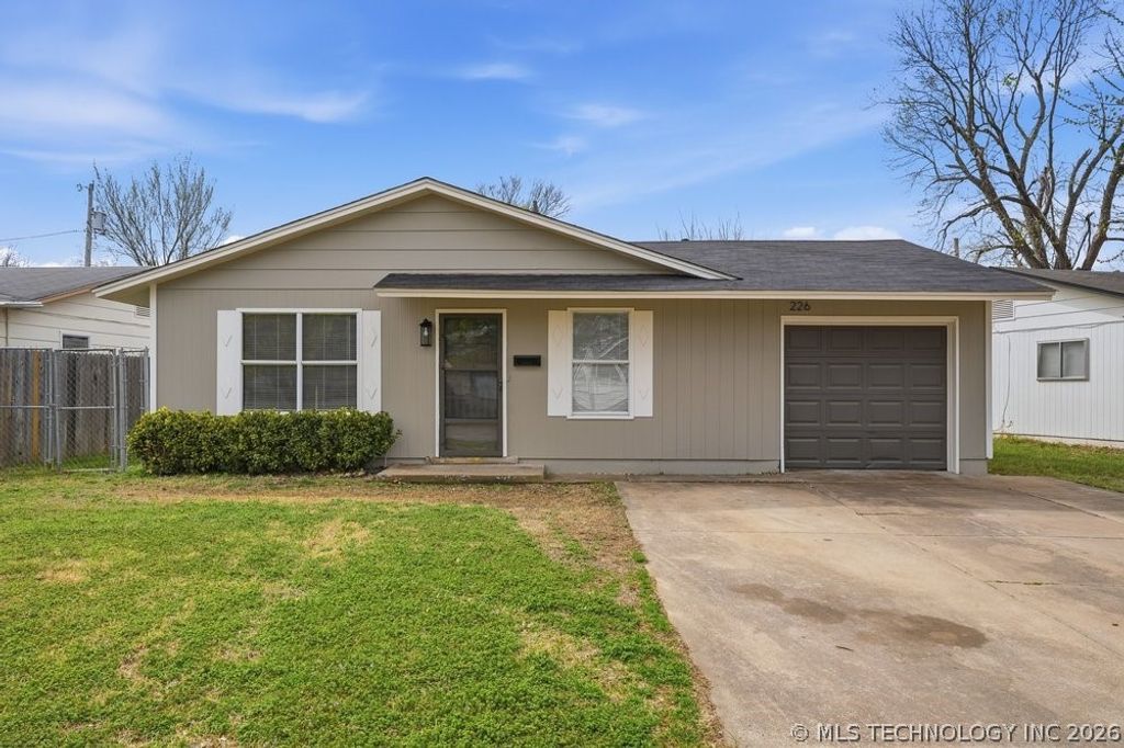 226 W Orleans Avenue, Sapulpa, OK 74066