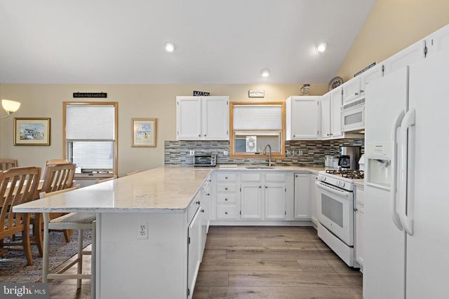 11 W 87TH ST, Long Beach Township, NJ 08008