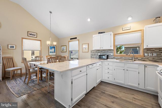 11 W 87TH ST, Long Beach Township, NJ 08008