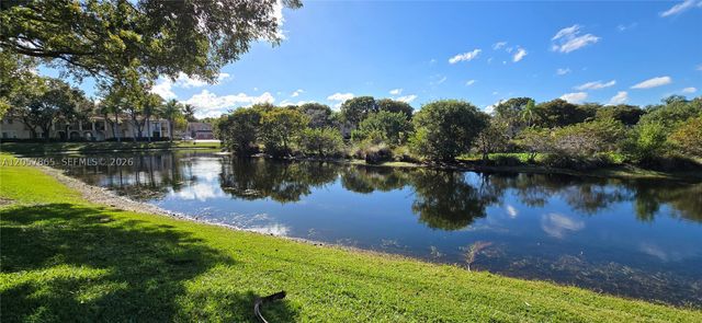 2589 Centergate Dr 202, Miramar, FL 33025