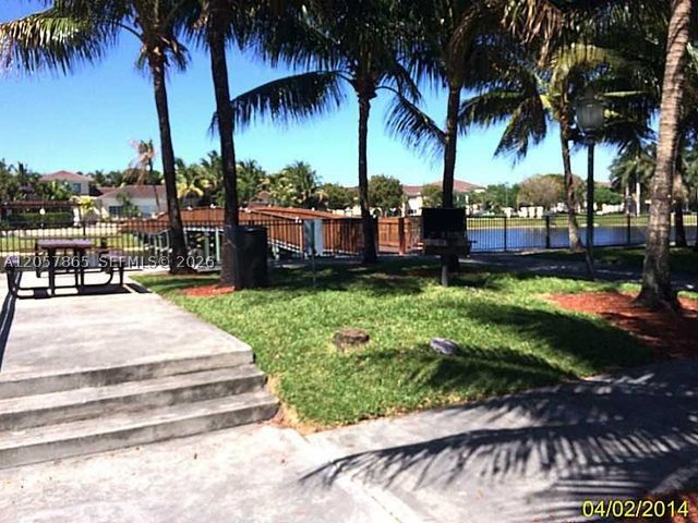 2589 Centergate Dr 202, Miramar, FL 33025