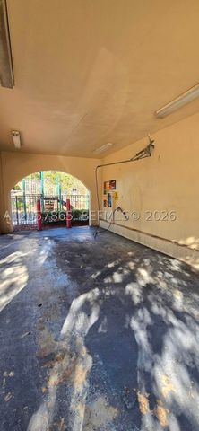2589 Centergate Dr 202, Miramar, FL 33025