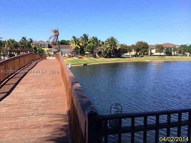 2589 Centergate Dr 202, Miramar, FL 33025