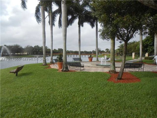 2589 Centergate Dr 202, Miramar, FL 33025