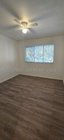 2589 Centergate Dr 202, Miramar, FL 33025