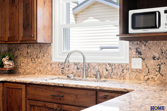 3310 Fox Hollow Road, Lincoln, NE 68506