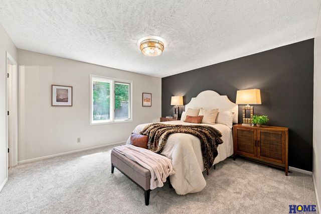 3310 Fox Hollow Road, Lincoln, NE 68506