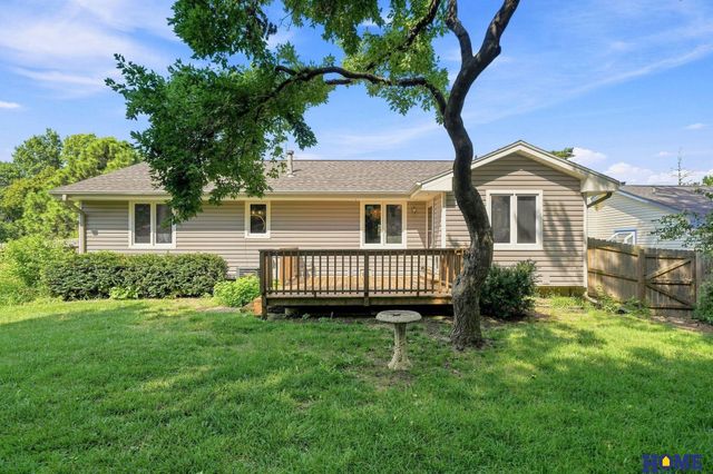 3310 Fox Hollow Road, Lincoln, NE 68506