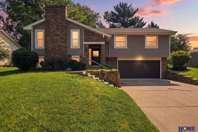 3310 Fox Hollow Road, Lincoln, NE 68506