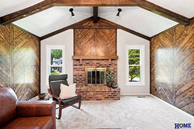 3310 Fox Hollow Road, Lincoln, NE 68506