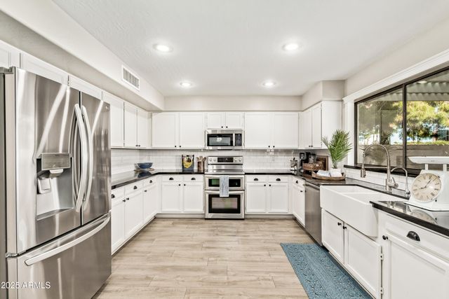 3201 S HORIZON Place, Chandler, AZ 85248