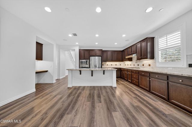 13907 Bear Fence Court, Moorpark, CA 93021