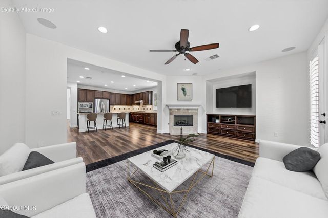 13907 Bear Fence Court, Moorpark, CA 93021