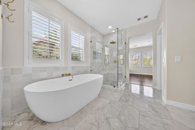 13907 Bear Fence Court, Moorpark, CA 93021