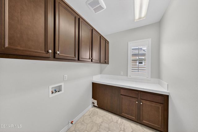 13907 Bear Fence Court, Moorpark, CA 93021