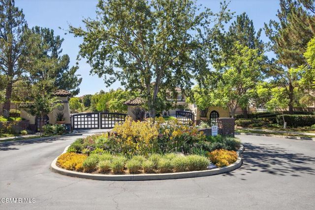 13907 Bear Fence Court, Moorpark, CA 93021