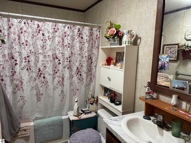 5232 E Broadway, Mt Pleasant, MI 48858