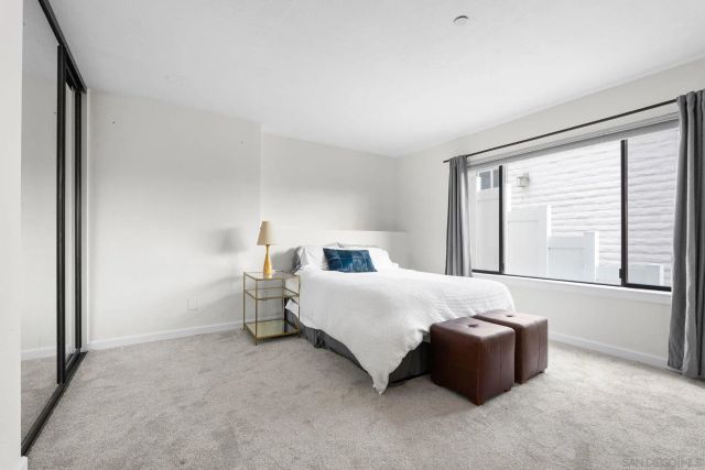 2556 Navarra Dr A, Carlsbad, CA 92009