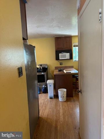 5303 JAY ST NE, Washington, DC 20019
