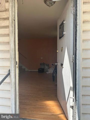 5303 JAY ST NE, Washington, DC 20019