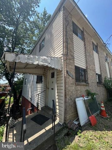 5303 JAY ST NE, Washington, DC 20019