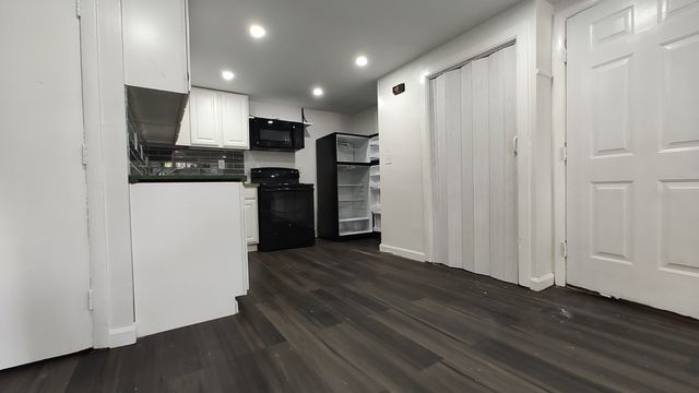 425 W Elm St 1, Brockton, MA 02301
