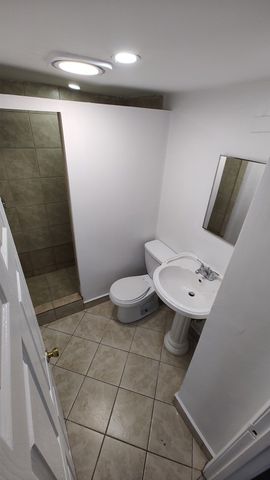 425 W Elm St 1, Brockton, MA 02301