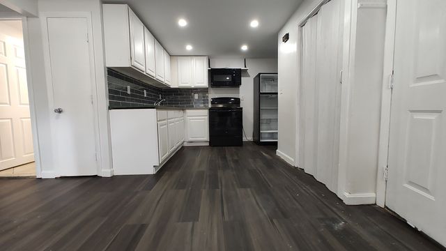 425 W Elm St 1, Brockton, MA 02301