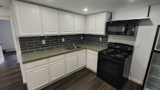 425 W Elm St 1, Brockton, MA 02301