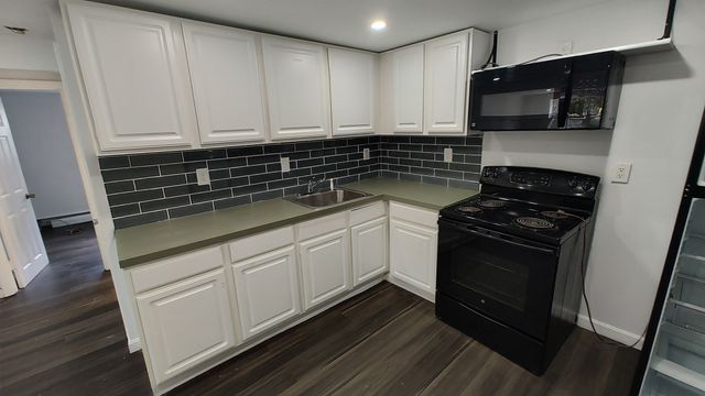 425 W Elm St 1, Brockton, MA 02301