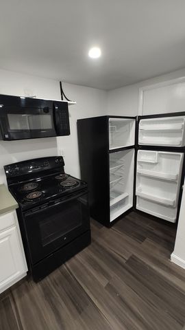 425 W Elm St 1, Brockton, MA 02301