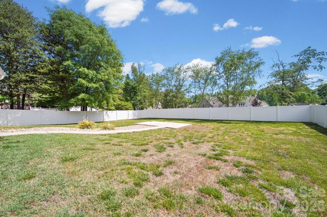 167 Ashlyn Creek Drive, Mooresville, NC 28115