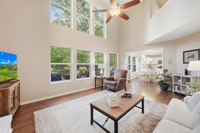 1918 Grovepointe Drive, Florence, KY 41042