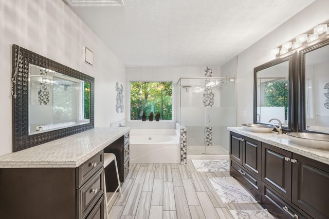 1918 Grovepointe Drive, Florence, KY 41042