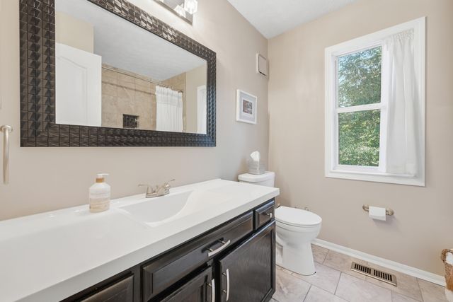 1918 Grovepointe Drive, Florence, KY 41042