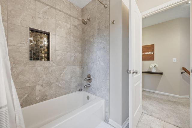 1918 Grovepointe Drive, Florence, KY 41042