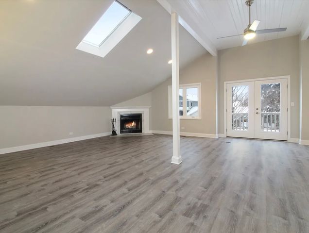 812 N Sleight Street 1, Naperville, IL 60563