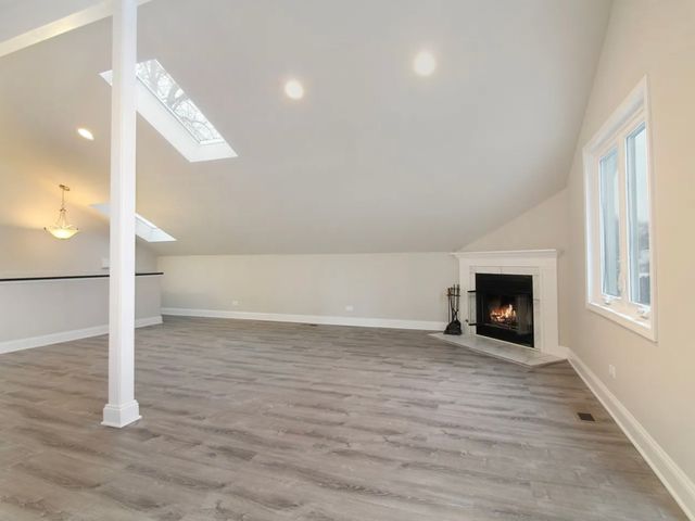 812 N Sleight Street 1, Naperville, IL 60563