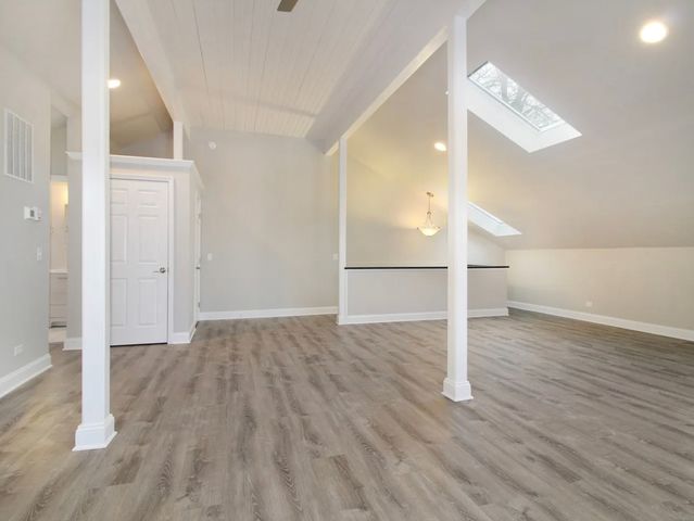 812 N Sleight Street 1, Naperville, IL 60563