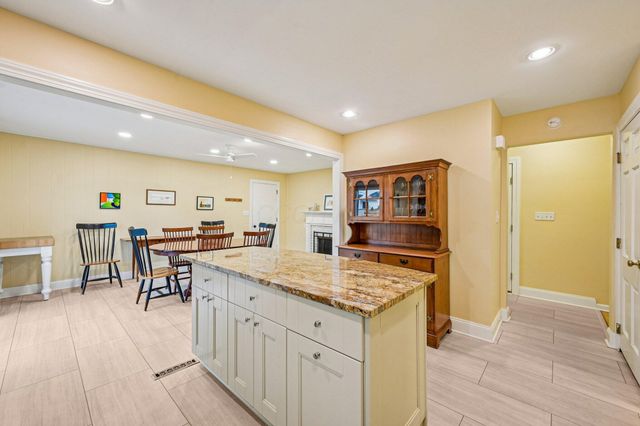 8207 Copperfield Drive, Columbus, OH 43235